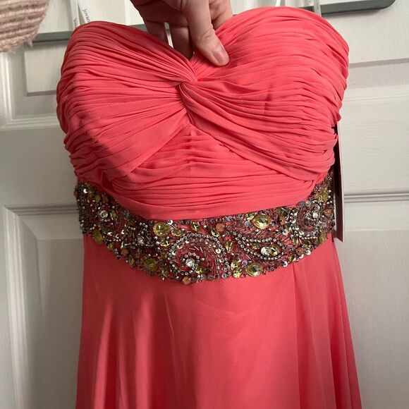 Jovani Cora Strapless Evening Prom Gown NWT - Picture 5 of 10